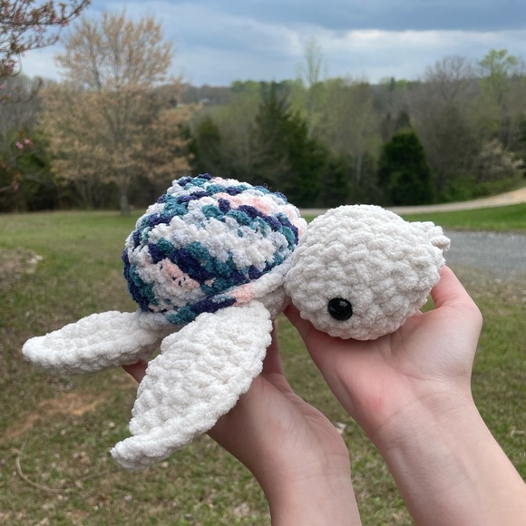 Crochet Sea Turtle Plushie - Picture 5 of 8